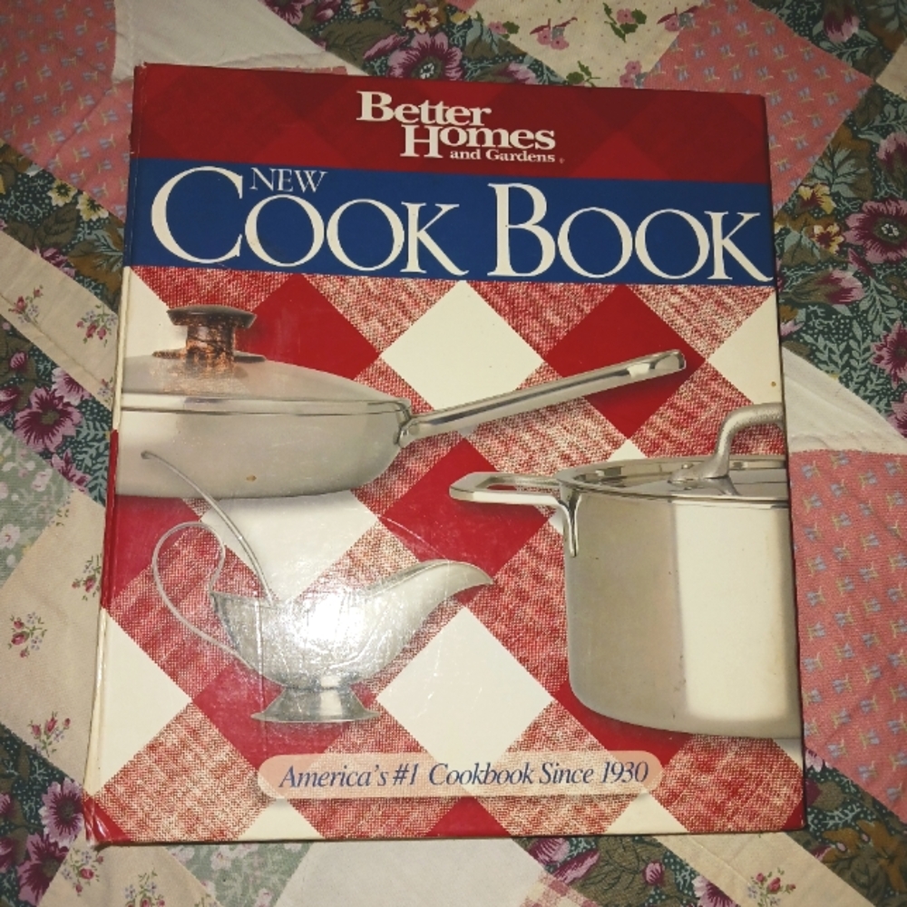 Better Homes and Gardens Go To Cookbook 5 Ring Binder 2006 14th Edition